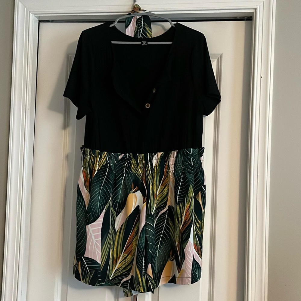 Super cute 1X Romper with belt. Worn once